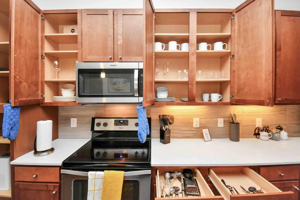 Htown Downtown Oasis Apartment Houston Exterior foto
