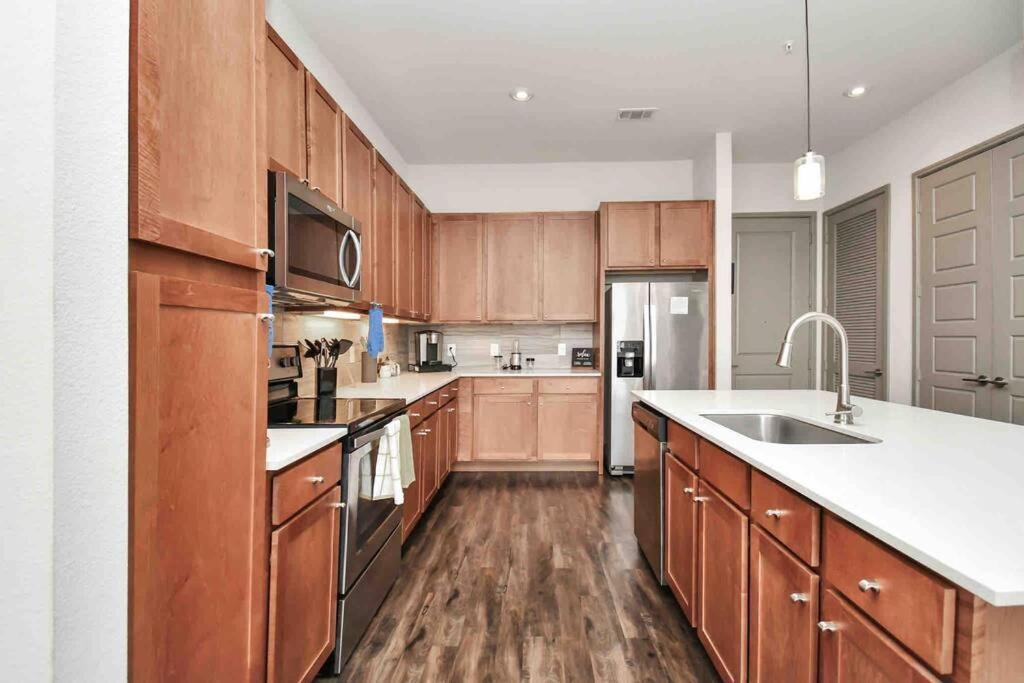 Htown Downtown Oasis Apartment Houston Exterior foto